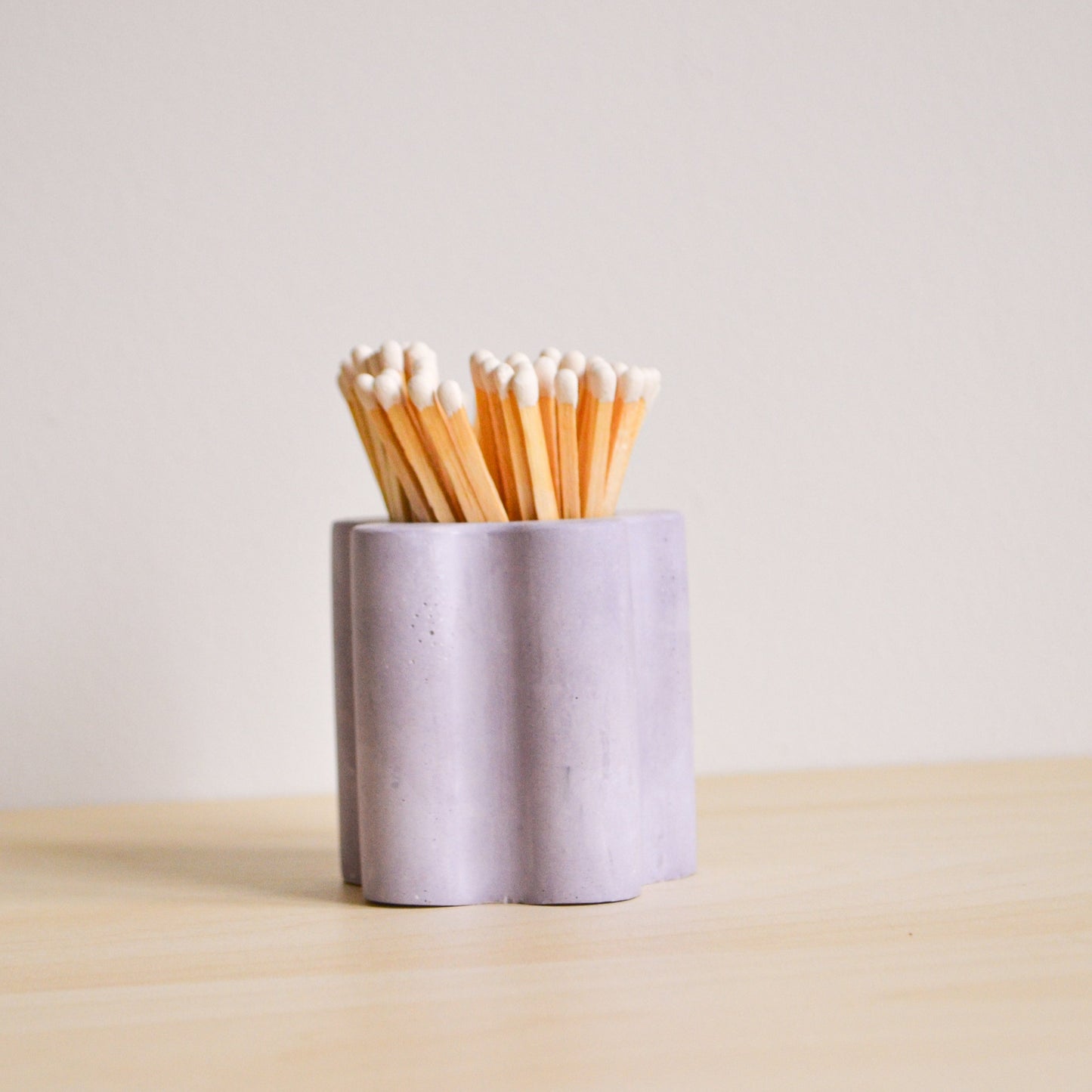 Daisy Match Holder